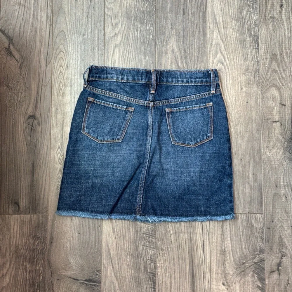 Old Navy Girls Dark Wash Button Fly Denim Mini Skirt Raw‎ Hem Size L 10-12